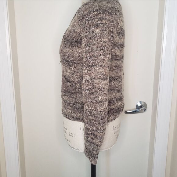 Aritzia Gray Knit Cardigan Sweater - Picture 2 of 10